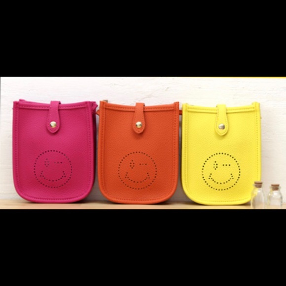 Cute bodybag.Choose color what your outfit match! - Picture 3 of 5